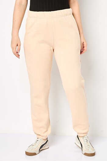 Forever 21 Women Regular Fit Plain Jogger Pants, Beige