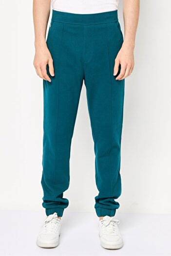 Lacoste Men Regular Fit Pleated Jogger Pants, Teal