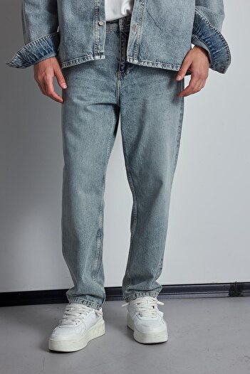 ablukaonline Men's Baggy Fit Jean Light Blue