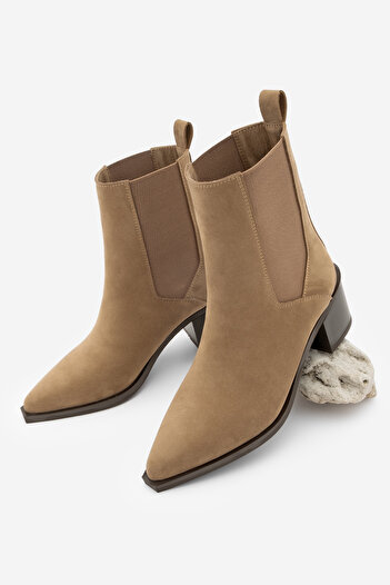 Marjin Women's Pointed Toe Thick Heeled Double Elastic Heeled Boots Ropes Tan Suede