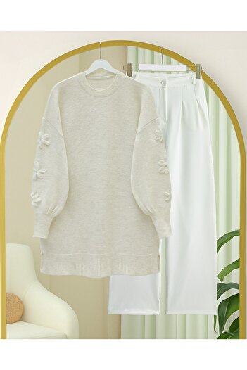 Modamorfo Round Neck Soft Knit Sweater with Handle Flower Detail - Ecru