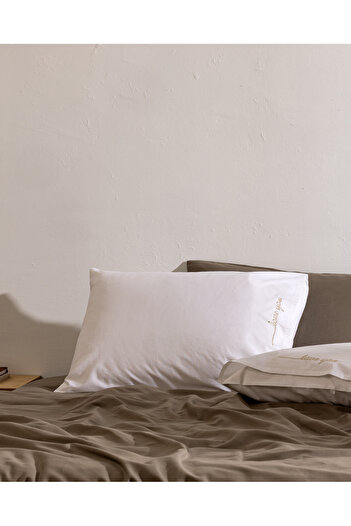 Madame Coco Coeur 100% Cotton 2-Piece Pillowcase - White/Beige