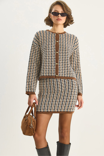 Bianco Lucci Women's Crew Neck Gold Button Detailed Cardigan Mini Skirted Houndstooth Patterned Suit Tt241054 60283649