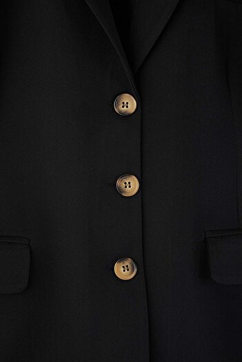 Trendyol Curve Special Collection Black Waist Fitted Plus Size Woven Jacket Tbbaw26Ag00023