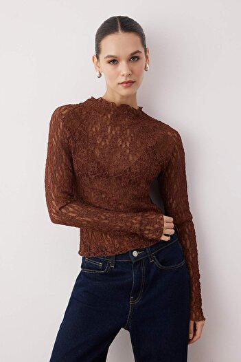 Trendyol Collection Καφέ εφαρμοστό/στενό στο σώμα μανίκια ρεγκλάν με δαντέλα μακρυμάνικη ελαστική πλεκτή μπλούζα TWOAW26BZ00048