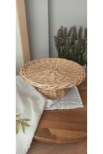 afralya home Wicker Cake and Bread Stand - Presentation and Standing Plate