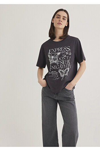 Mavi Bedrucktes T-Shirt in Anthrazit mit normaler Passform 1612978 -86952