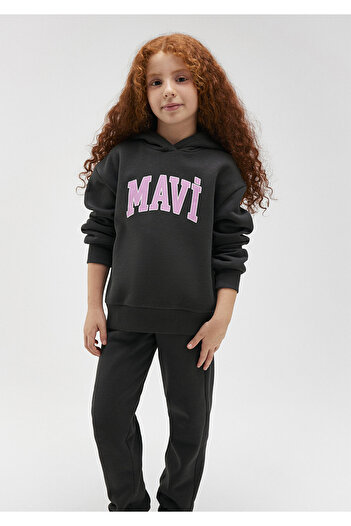 Mavi Anthrazitfarbenes Sweatshirt mit Kapuze und Logo-Aufdruck7610035-70087