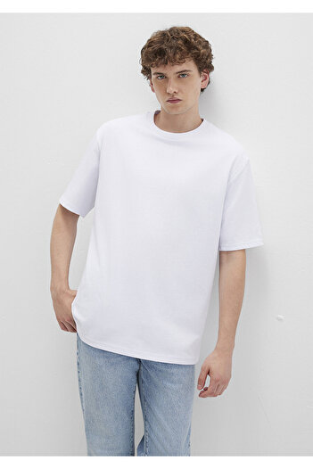 Mavi Tricou de bază alb cu decolteu roșu, cu croiala lejeră / cu o formă lejeră, relaxată0611924-620