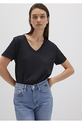 Mavi Černé základní tričko s výstřihem do V Regular Fit / Regular Fit 166248 -900