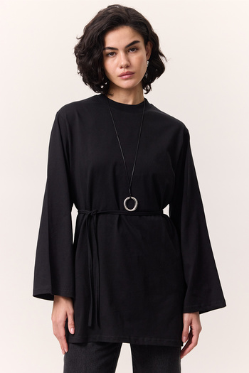 Manuka TRIČKO OVERSIZE S DETAILY ŠNĚROVÁNÍM ČERNÉ