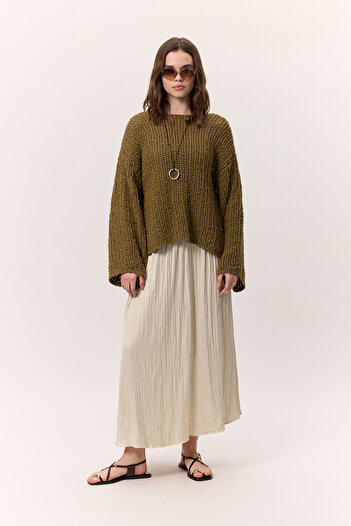 Manuka Crush Satin Skirt Beige Model # Ii: Shoe Gx9688