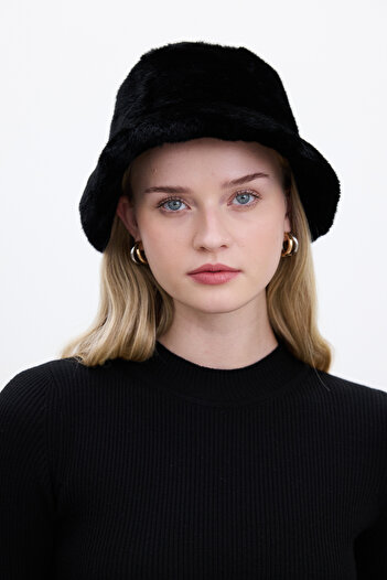 Manuka Fur Bucket Hat Black