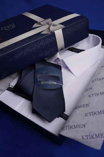 Etikmen White Armure & Navy Blue Plain Gift Boxed Shirt Tie Set