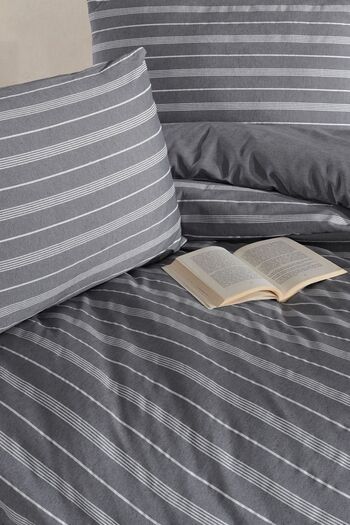 VAROL Elastic Satin Striped Double Duvet Cover Set