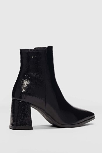 selinshoes Brona Short Heeled Women's Boots - Black Patent Leather