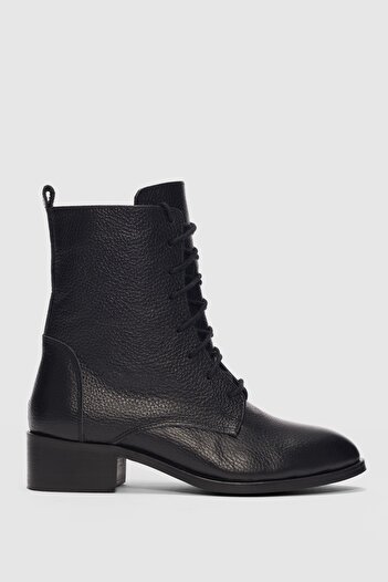 selinshoes Tera Lace Detailed Zippered Women's Boots-Black