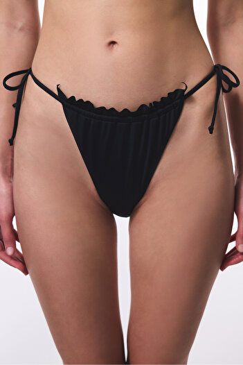 Penti Schwarzer Bikini-Unterteil mit super Rüschen und niedriger Taille