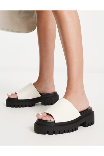 Rule London Rule London clogs, cream