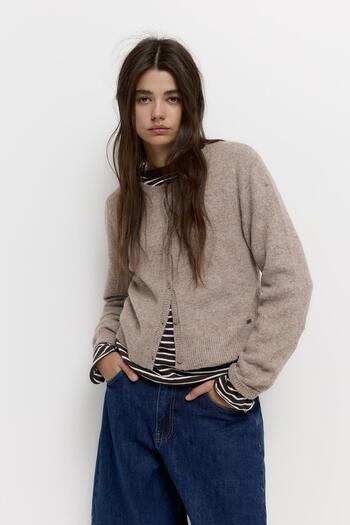 Pull & Bear Buttoned cardigan