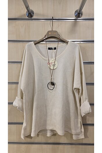 Park Moda Velvet Blouse with Necklace Plain Pattern