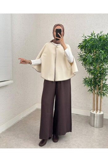 Modamorfo Shepherd's Stitch Pocketed Cashmere Poncho - Beige