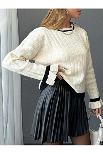 KURGAN TEKSTİL Women's Ruffled Sleeve Crew Neck Knit Sweater