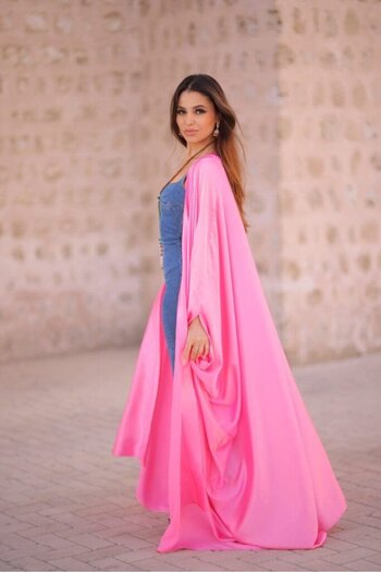 UNBOX Yamama (يمامة) Abaya – Bubblegum