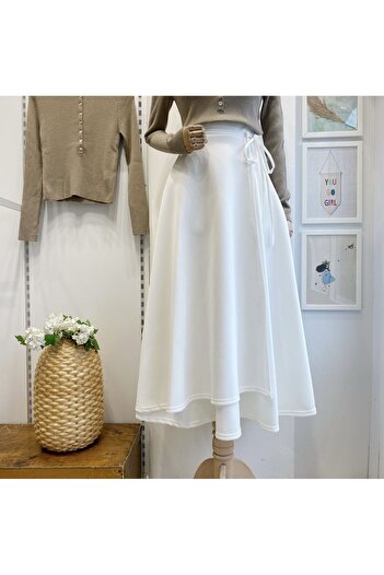 Faya Boutique Anvelop Model White Scuba Skirt