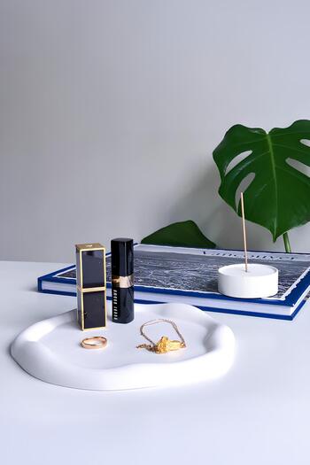 betonmall Cloud Patterned Concrete Plate |   Minimal Jewelry and Key Plate |   Decorative Presentation Tray 24 cm