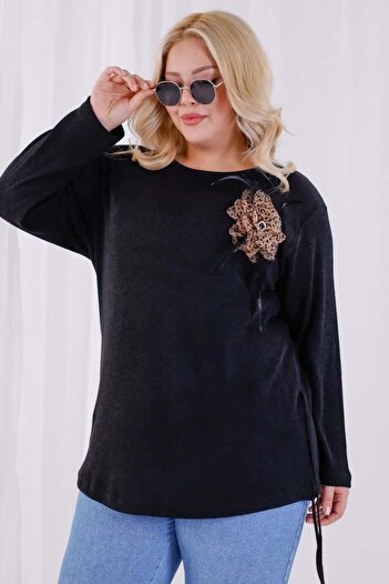 tarzımsüper Women's Plus Size Floral Detailed Gathered Side Soft Textured Knit Blouse