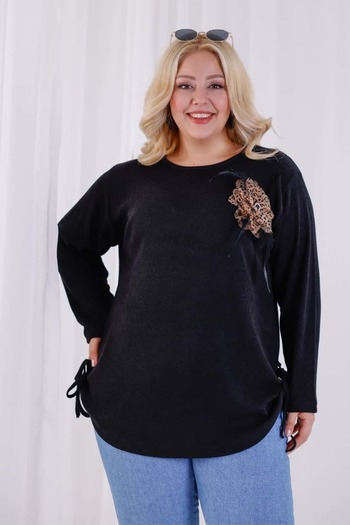 tarzımsüper Women's Plus Size Floral Detailed Gathered Side Soft Textured Knit Blouse
