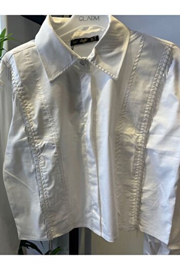 BEBE PLUS Shirt with Chain Accessories