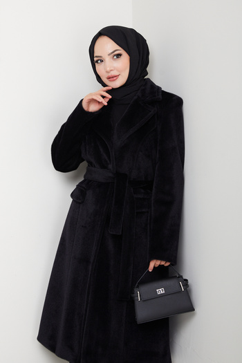 Pamuk Butik Women's Lined Belted Feathered Fox Coat