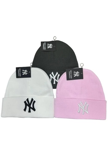 w white stars sports & wear Beret Set of 3