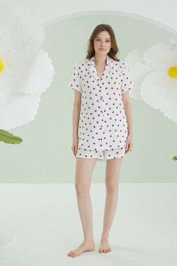 DREAM FASHION Ecru Heart Shorts Front Buttoned Pajama Set