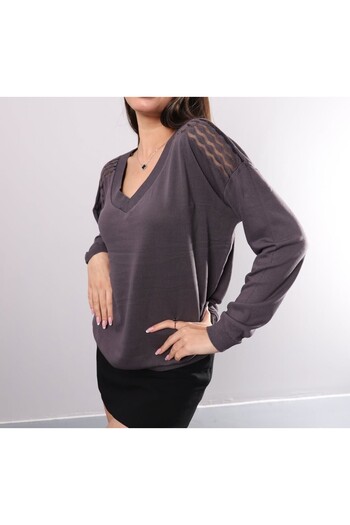 Butik Şans Omzu Tulle Detailed V-Neck Knitwear Blouse