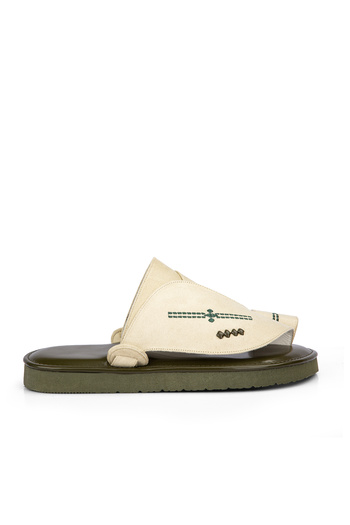 NAYASHIN Gorgeous oriental shoes in embroidered leather