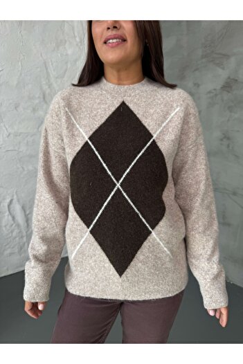 Elif Özbey Butik Brown Large Diamond Pattern Sweater