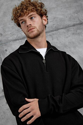 NOMARC Black Gst Half Zipper Oversize Knitwear