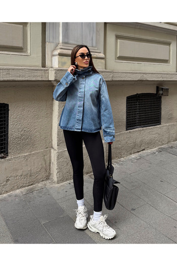 Fav Style Women's Collar Detailed Relaxed Fit Denim Jacket Blue