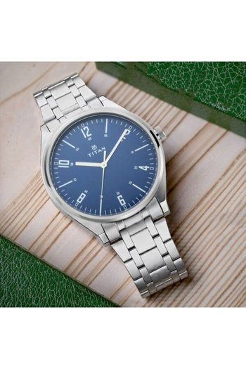 Titan Men's Analog Blue Dial Watch - 1802SM02