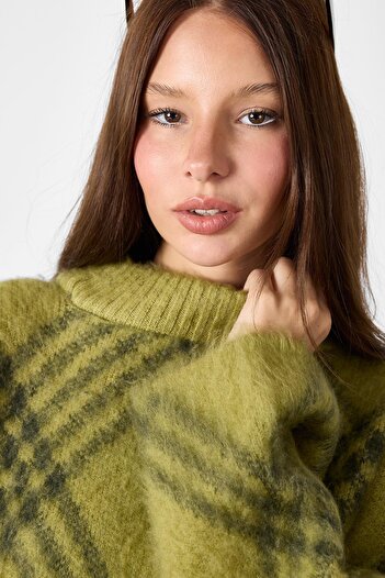 SHERIN Green Plaid Oversize Knit Sweater