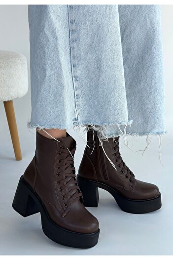 BESKAR Μπότες με τακούνι Tsan Brown Skin Lace Up