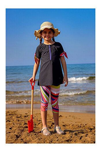 LC Waikiki Black Upf50+ Protection Girls' Swimsuit C2507