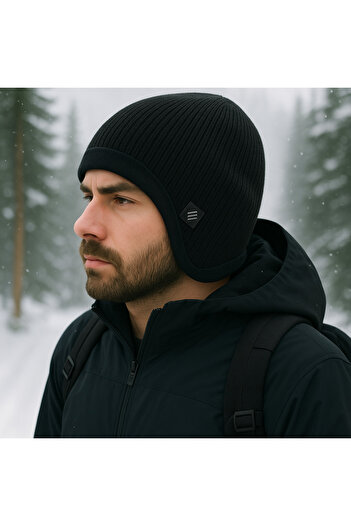 ALASEREN Beanie with Ear Covers Detail