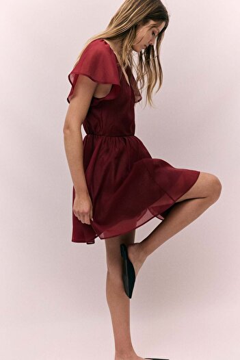 H&M Butterfly-sleeved dress