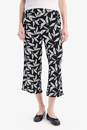 DeFacto Patterned Straight Leg Capri E5256Ax25Sm