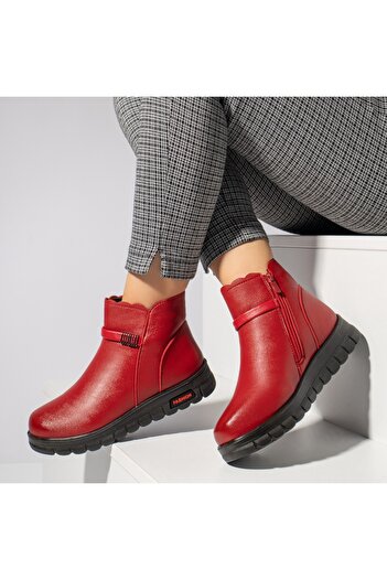 BMoD Women's red boots with a zipper and a metallic accessory MOD10265