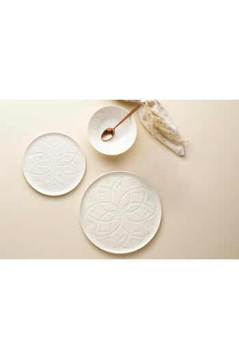 STOREMAX Goldwhirl Christina 3 Piece Single Dinner Set Trendflash 467437